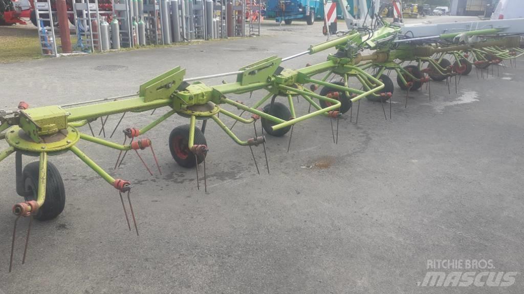 CLAAS VOLTO 1300 T Pöyhimet ja haravat
