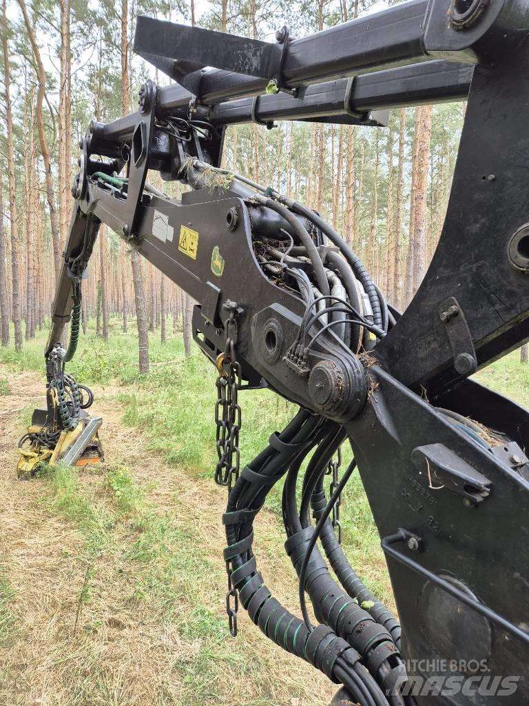 John Deere 1270 G Harvesterit