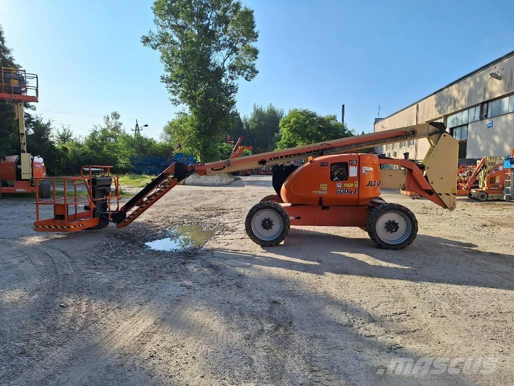 JLG 600AJ Kuukulkijat