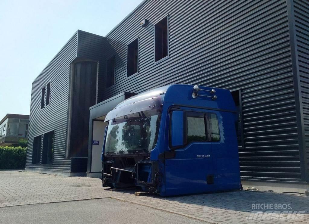 MAN TGX XLX EURO 5 Ohjaamot ja sisustat