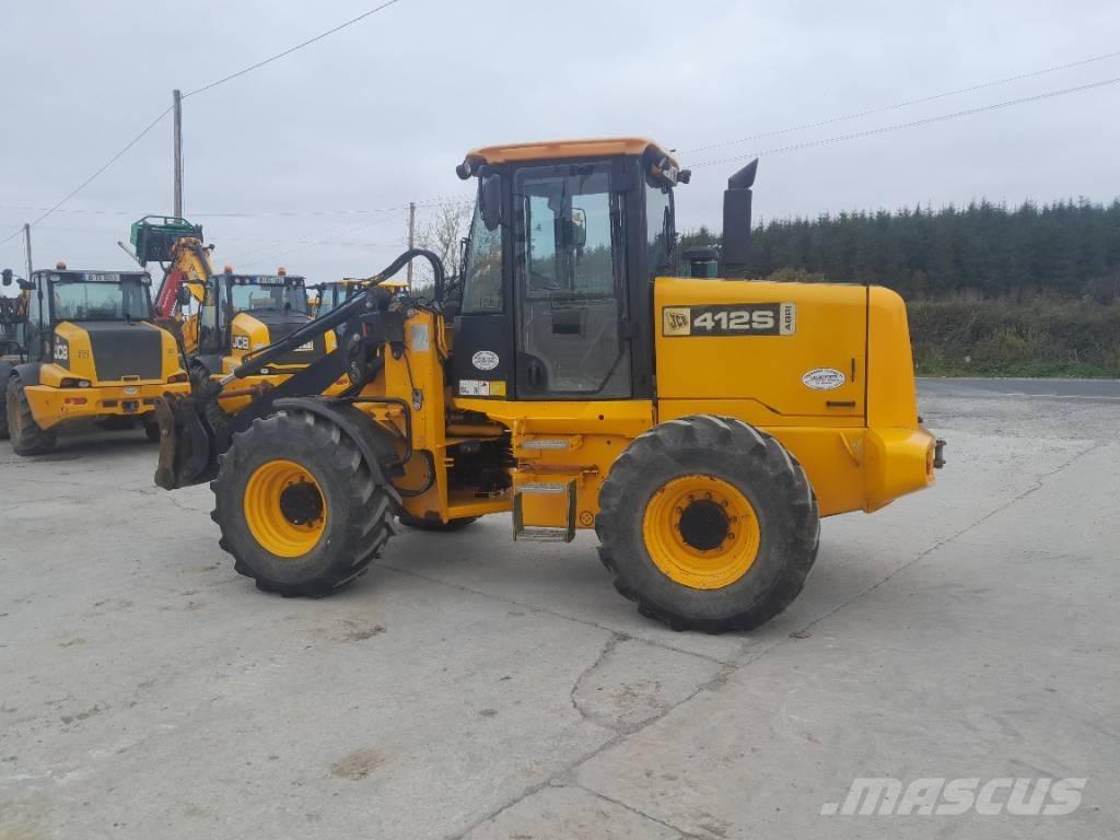 JCB 412 Maatalouskurottajat