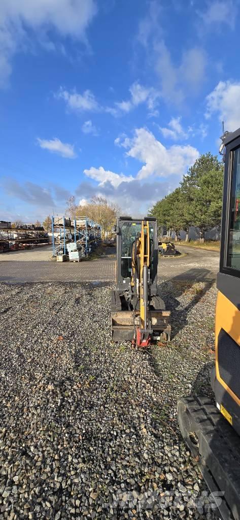 CASE CX 19 D Minikaivukoneet < 7t