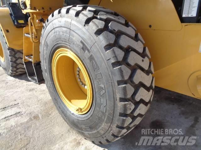 CAT 926M Pyöräkuormaajat