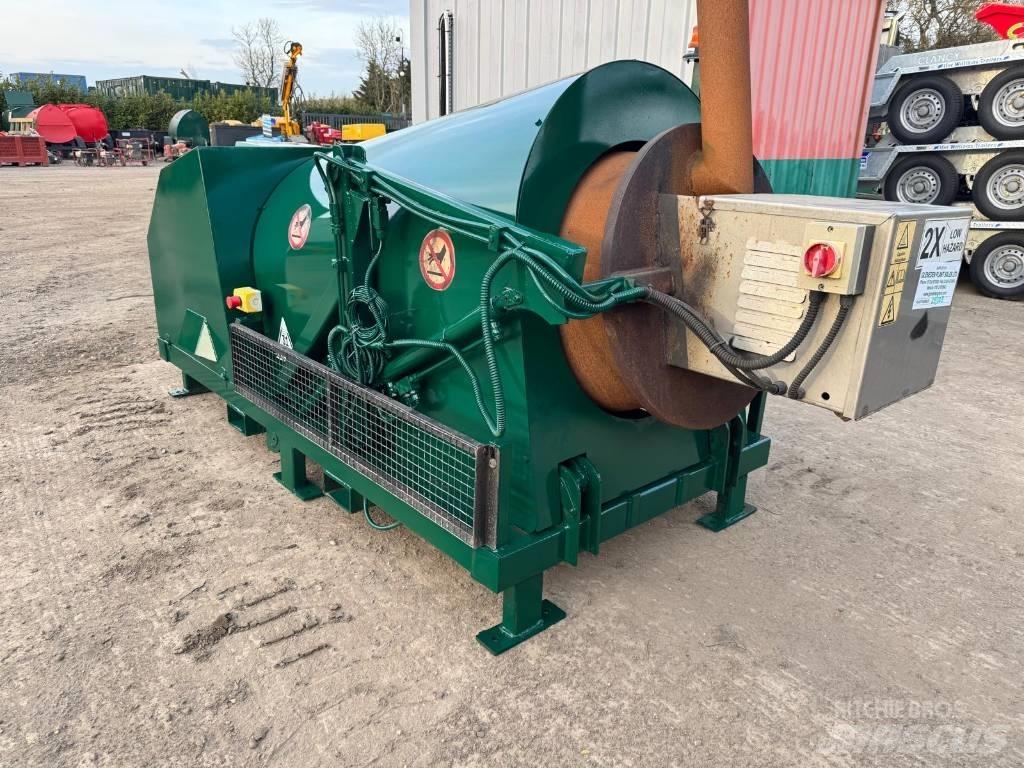  ROADMENDER MODEL 4 Asfalttipienkoneet