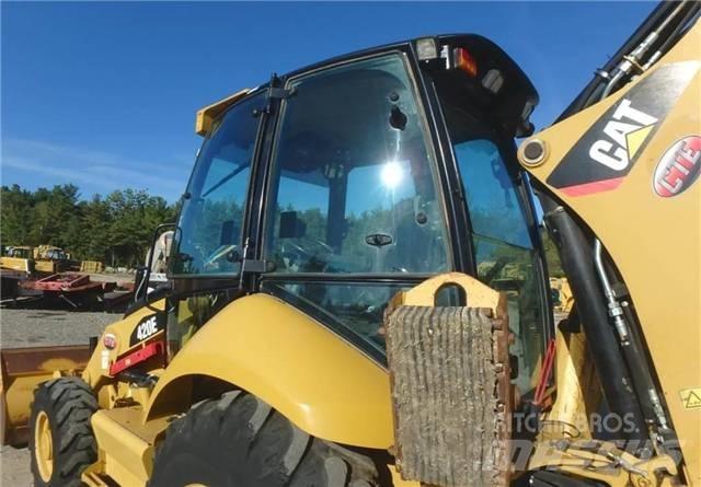 CAT 420 E Kaivurikuormaajat