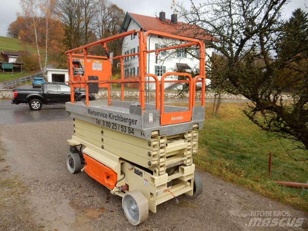 JLG 3246 ES Saksilavat