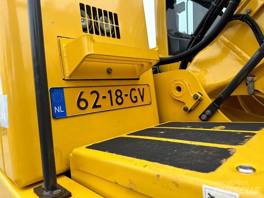 Komatsu PW160-8 Pyöräkaivukoneet
