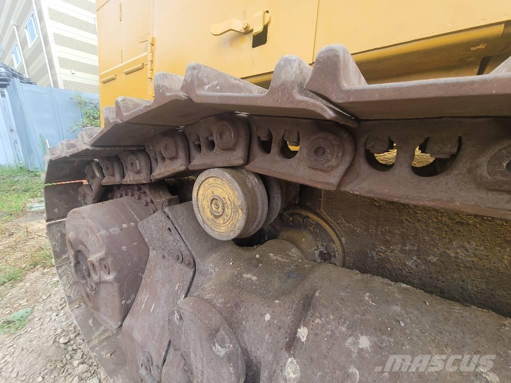 CAT 973 Telakuormaajat