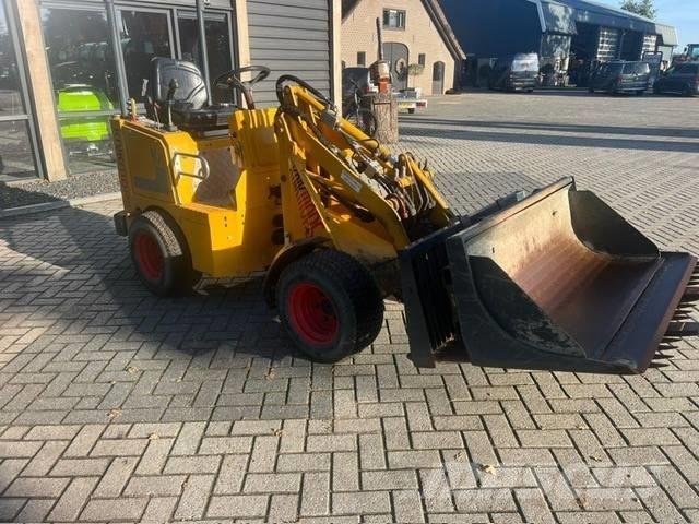 Knikmops 100 Pienkuormaajat