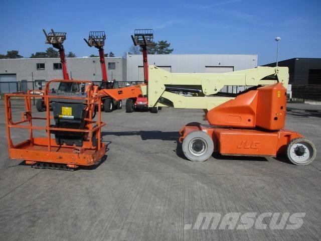 JLG E 400 AJPN (817) Kuukulkijat