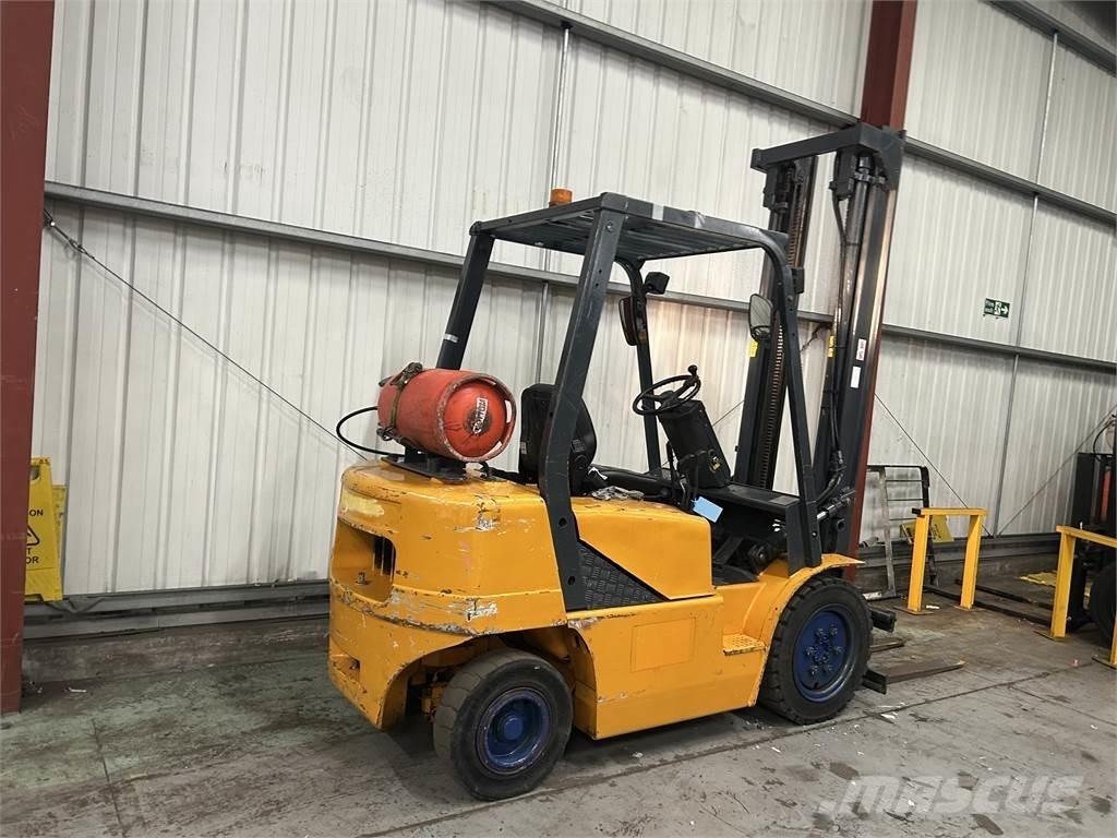 Daewoo G25E-3 Nestekaasutrukit