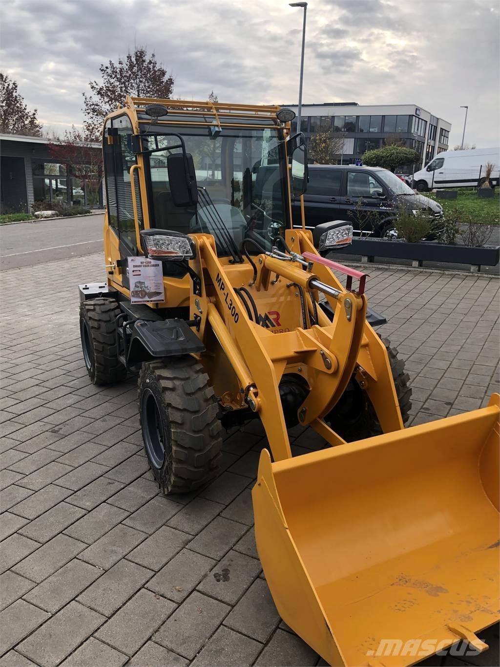  MP-l300 ( Machpro ) Pyöräkuormaajat