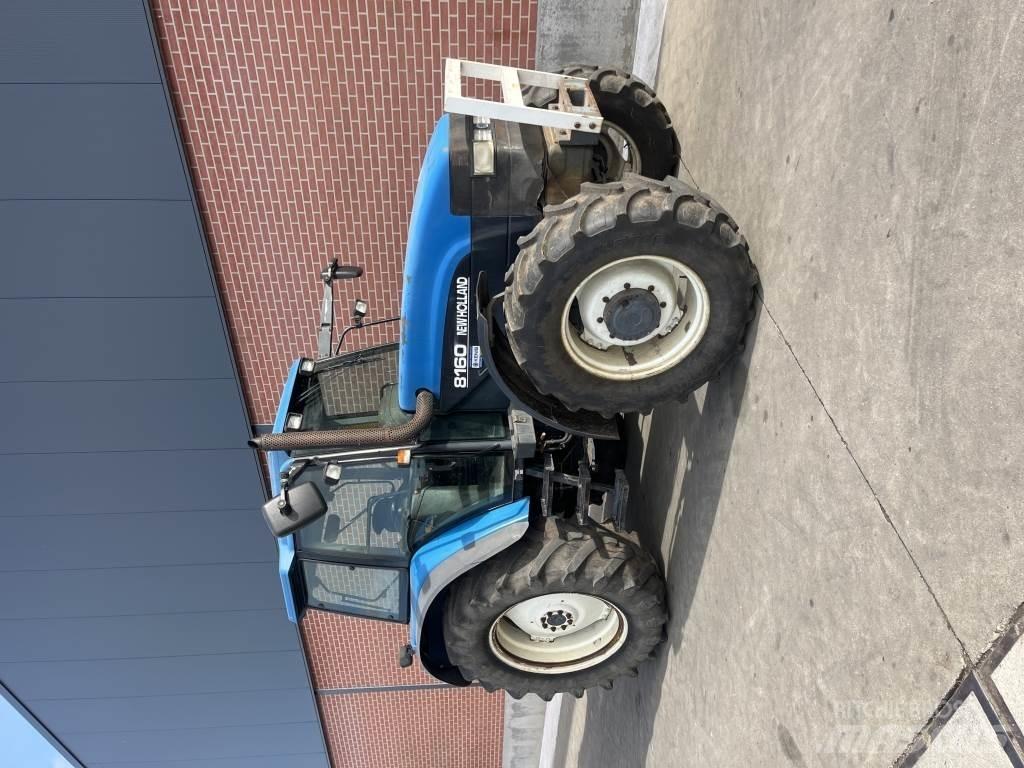 New Holland 8160 Traktorit