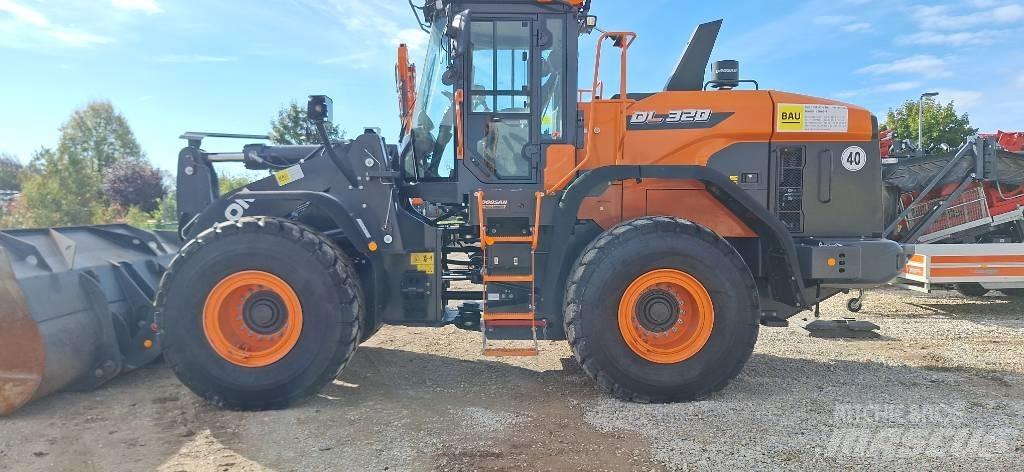 Doosan DL 320-7 Pyöräkuormaajat