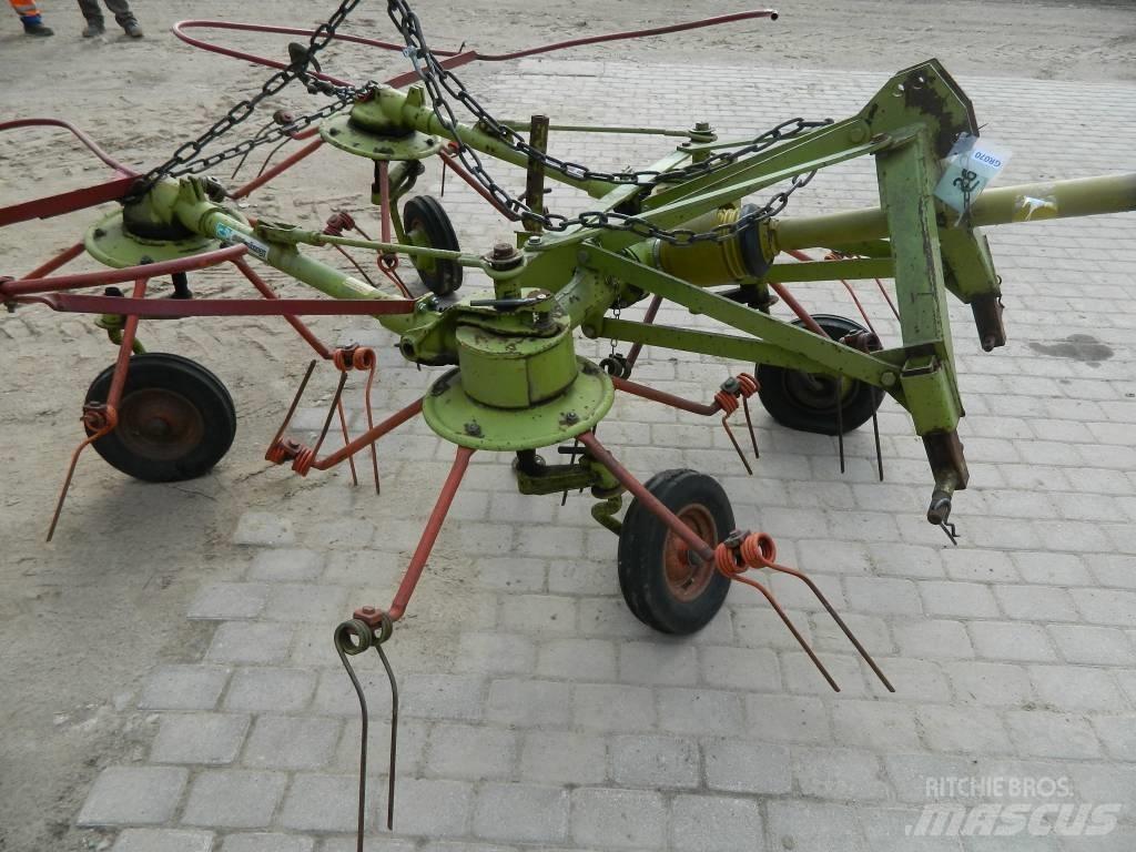 CLAAS 4 Pöyhimet ja haravat