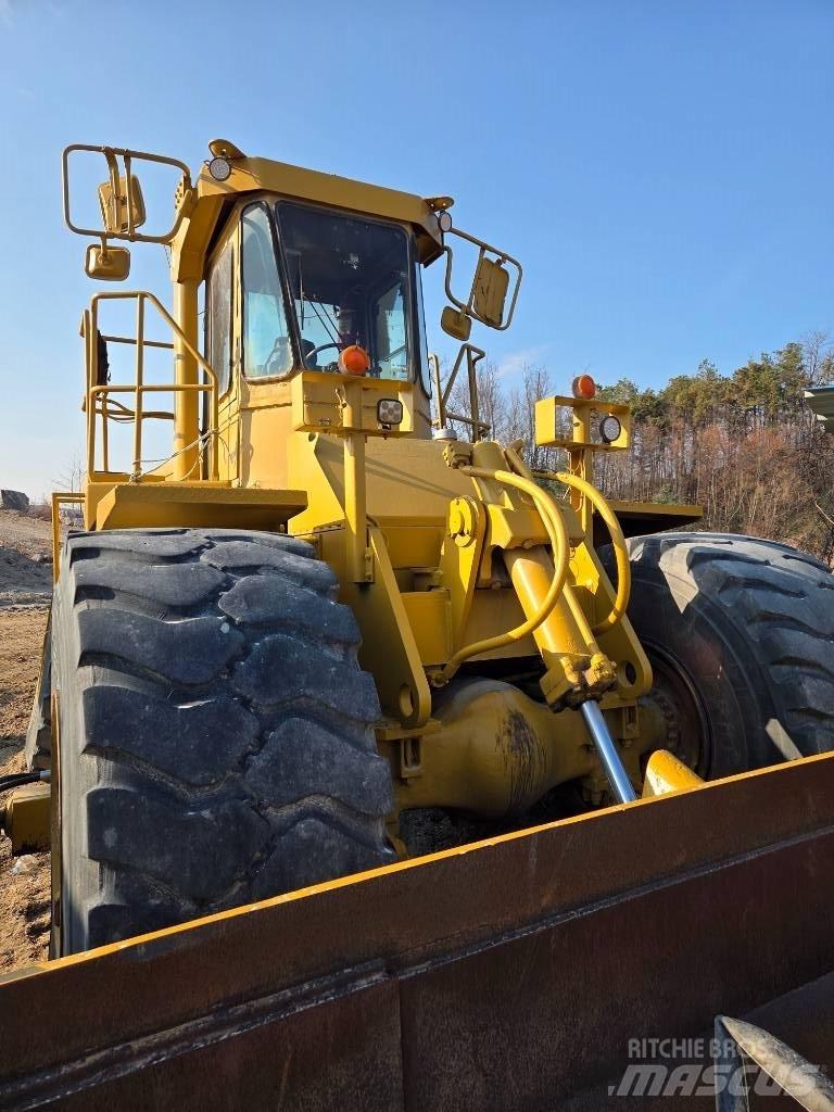 CAT 824c Pyöräpuskutraktori