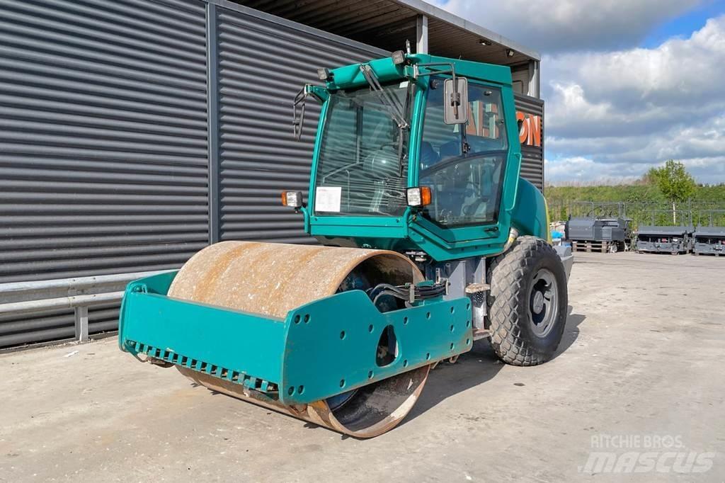 Hamm 3307 HT Yksivalssijyrät