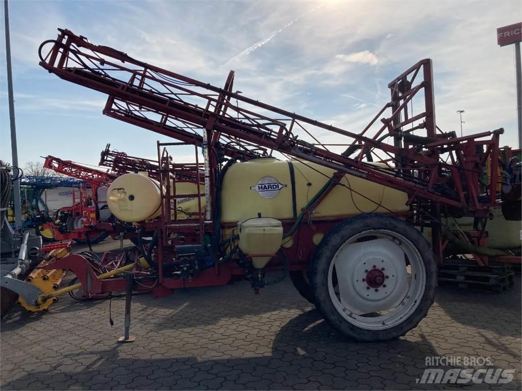 Hardi TZY 2400 Hinattavat ruiskut