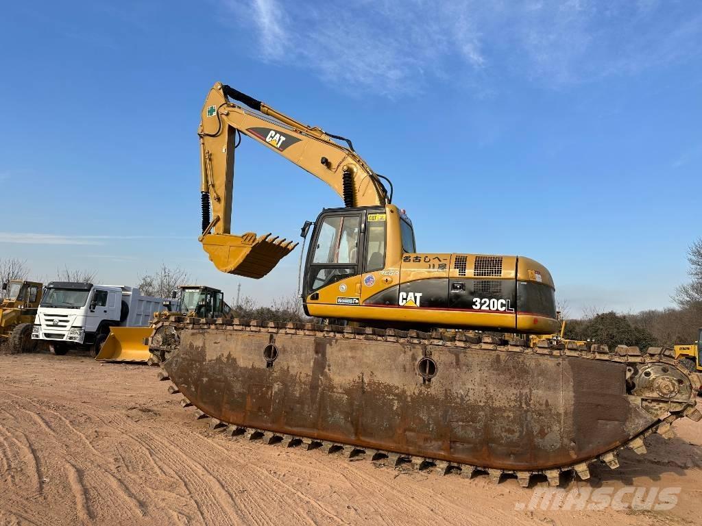 CAT 320 C L Amfibio-kaivinkoneet