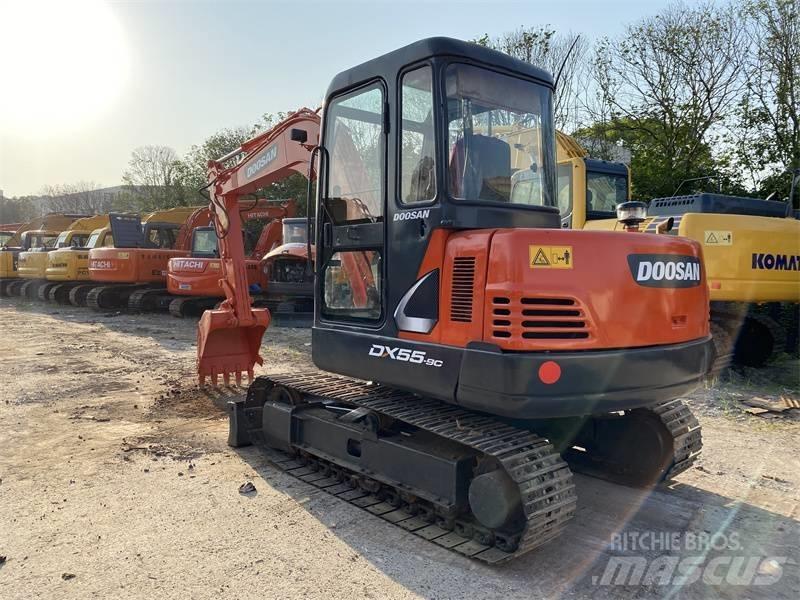 Doosan DX 55 Pyöräkaivukoneet
