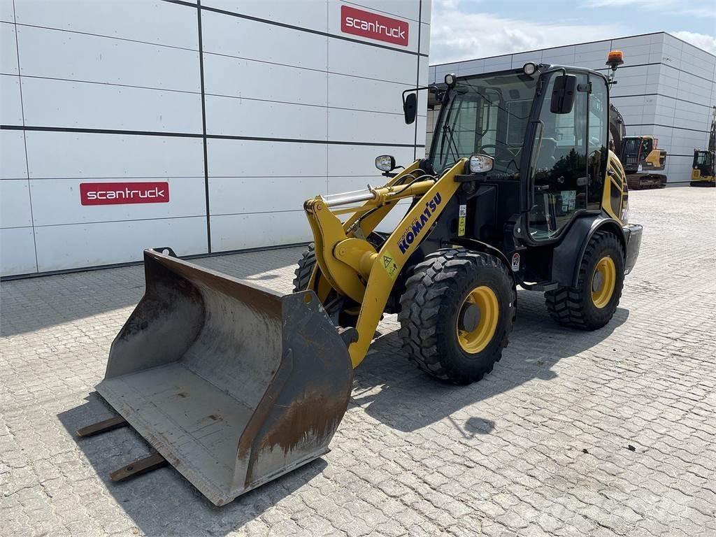 Komatsu WA70M-8EO Yleiskuormaajat
