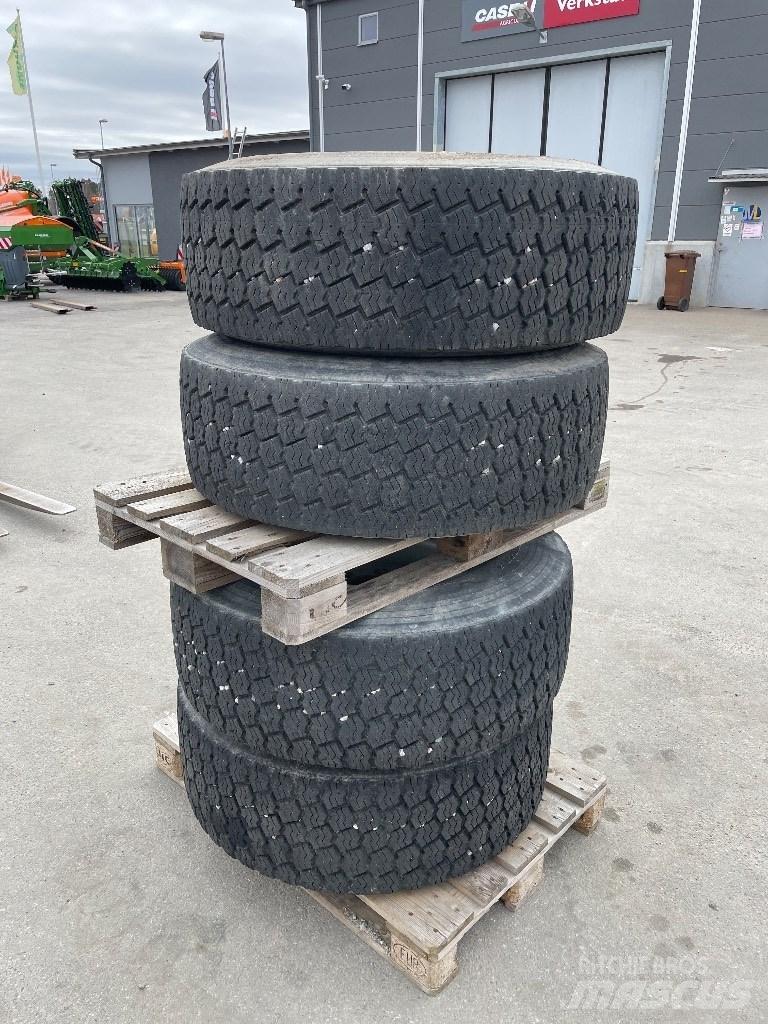 JCB 409 Renkaat ja vanteet