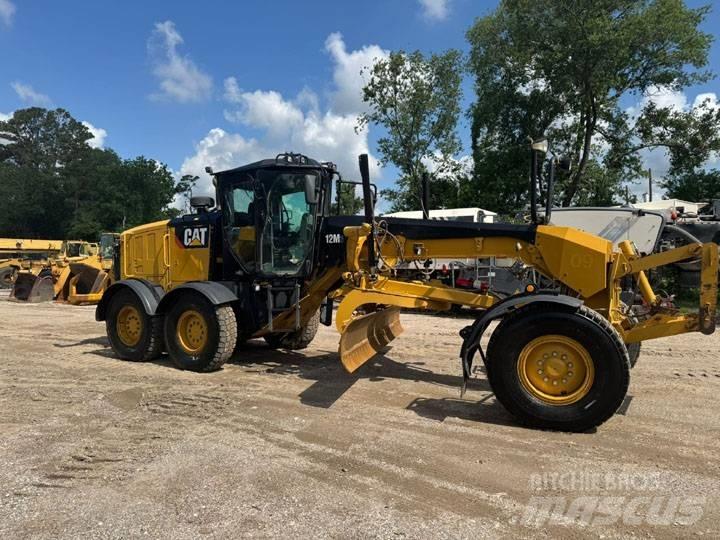 CAT 12 M 3 Tiehöylät