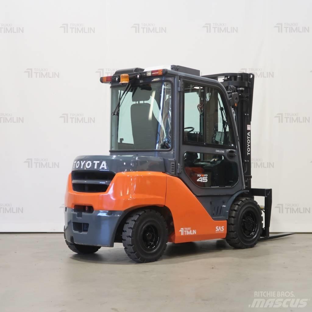 Toyota 40-8FD40N Dieseltrukit