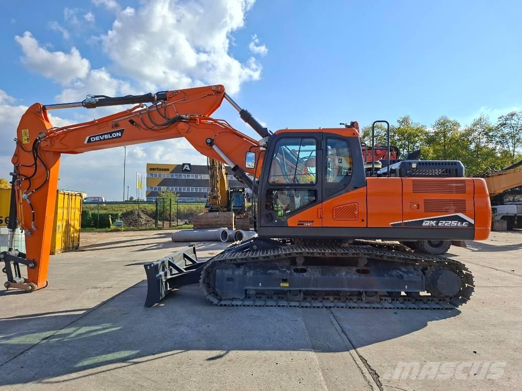 Develon DX 225 LC-7 Telakaivukoneet