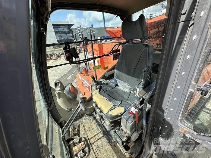 Hitachi EG70R Teladumpperit