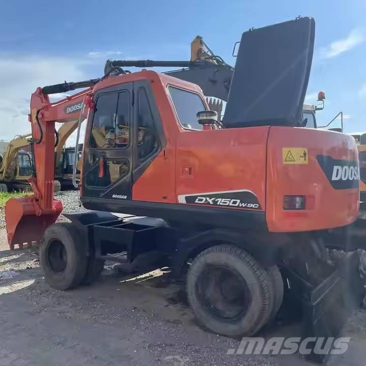 Doosan DX150W-9C Pyöräkaivukoneet