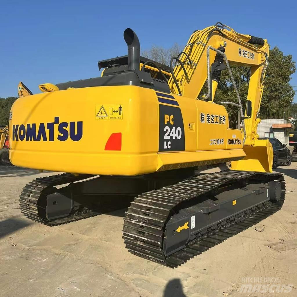 Komatsu PC240LC-8 Minikaivukoneet < 7t