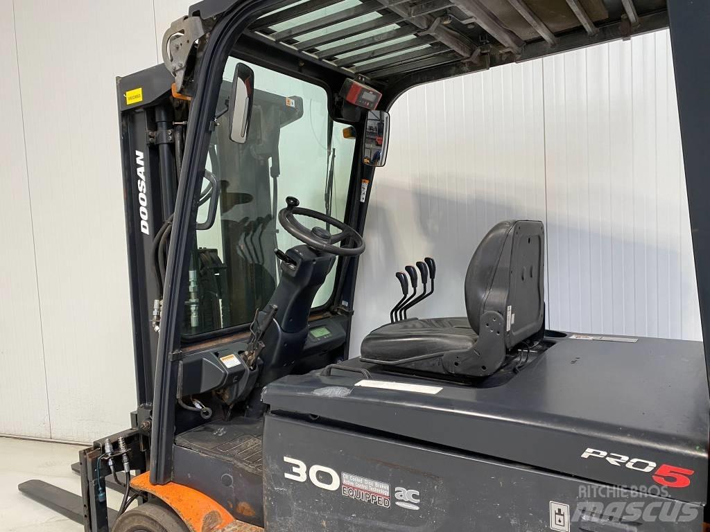 Doosan B30X-5 Sähkötrukit