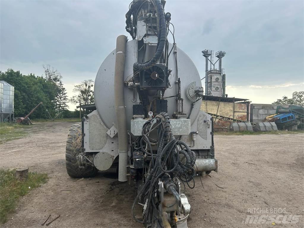 Kumm KTX 20,5 Lietteen levittimet