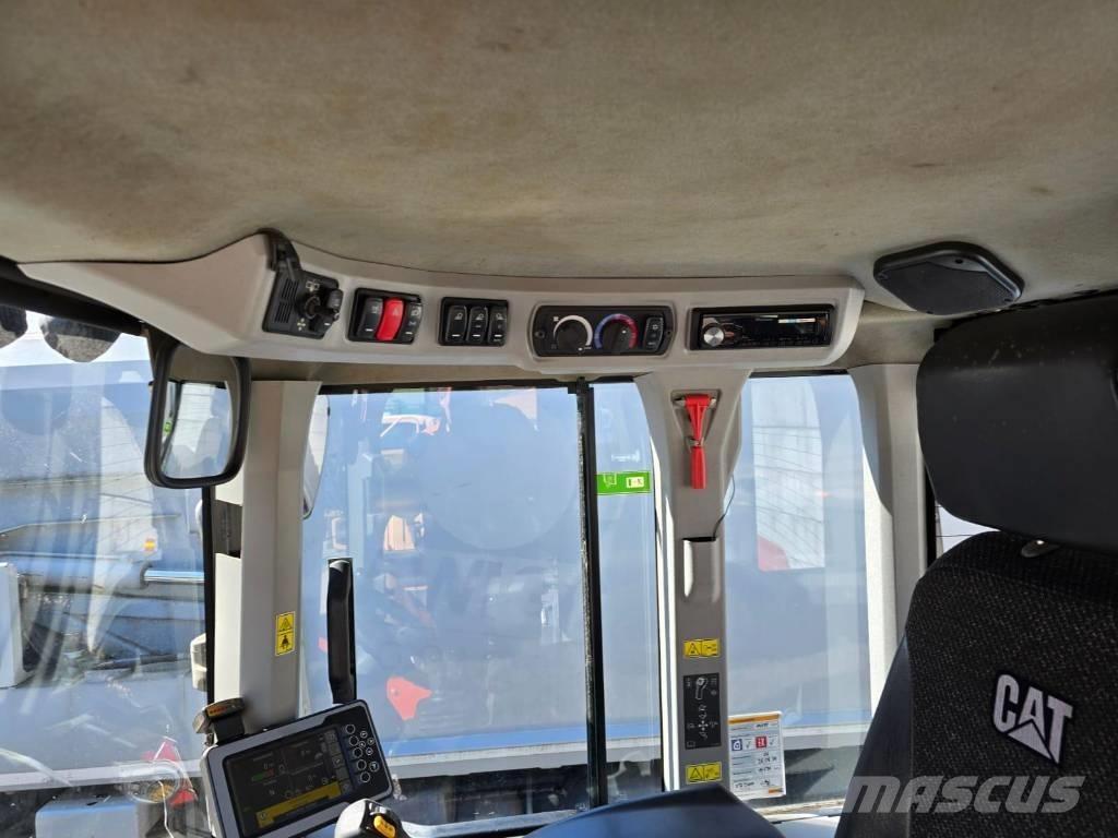 CAT 926M Pyöräkuormaajat