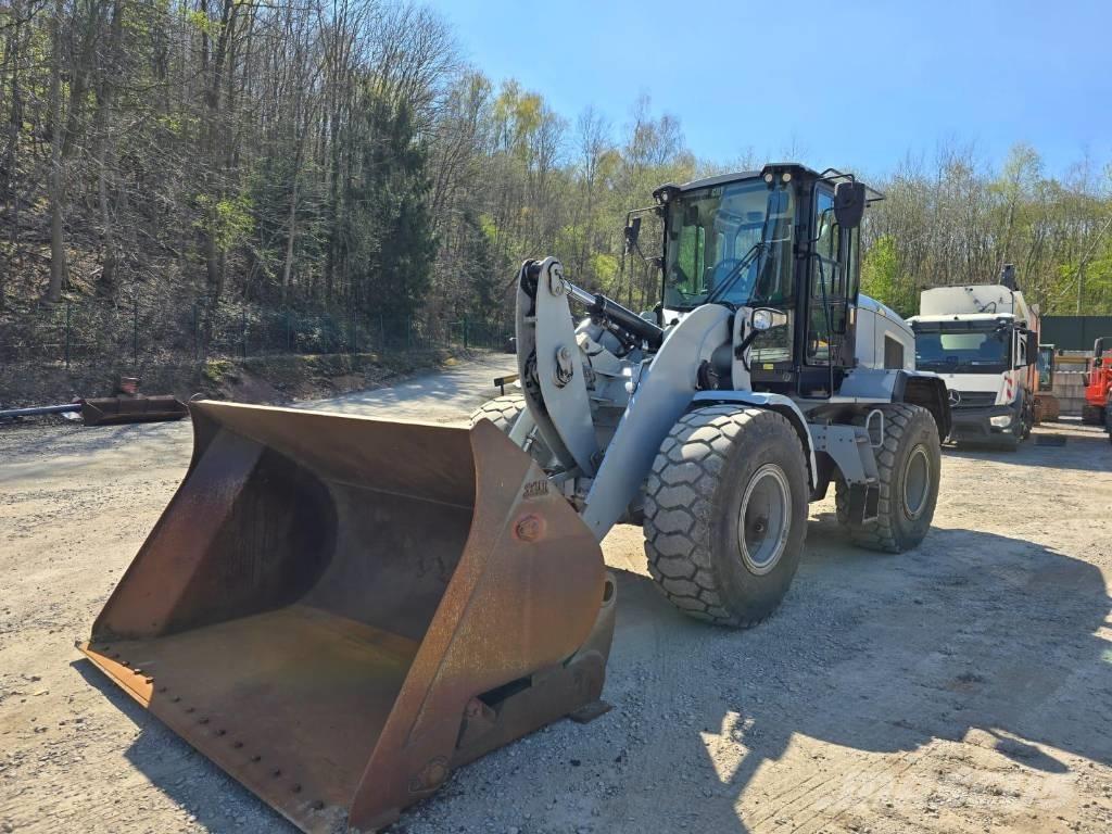 CAT 926M Pyöräkuormaajat