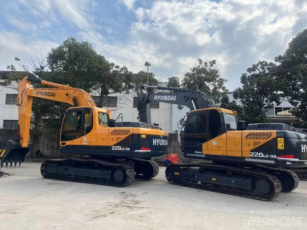 Hyundai R220LC-9S Pyöräkaivukoneet