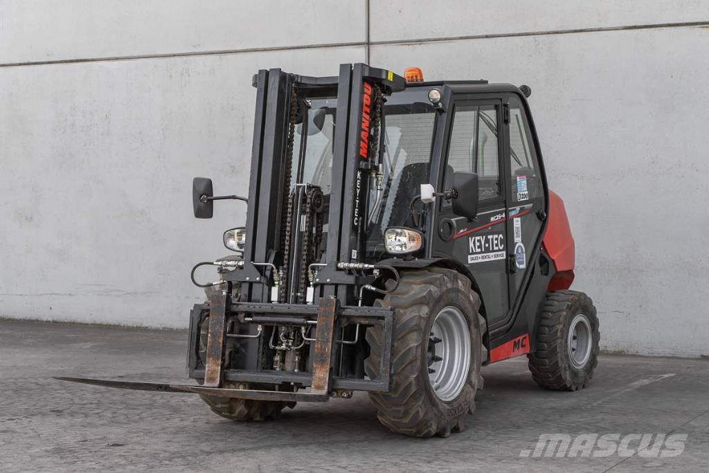 Manitou MC 25-4 Dieseltrukit