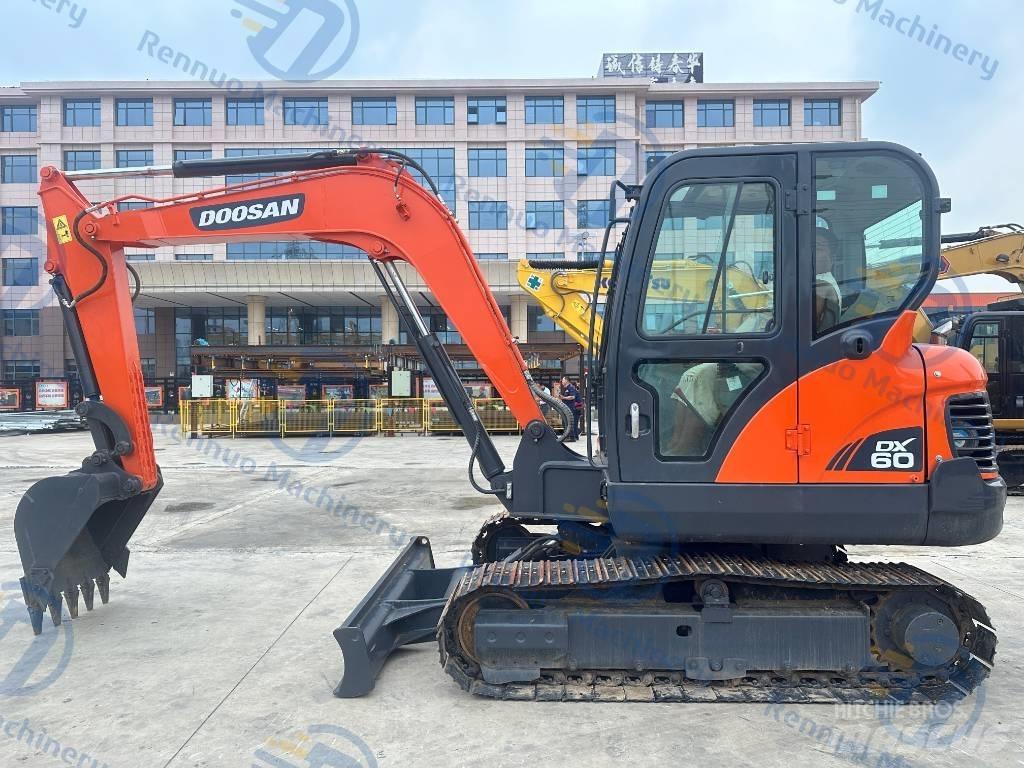 Doosan DX 60 Minikaivukoneet < 7t
