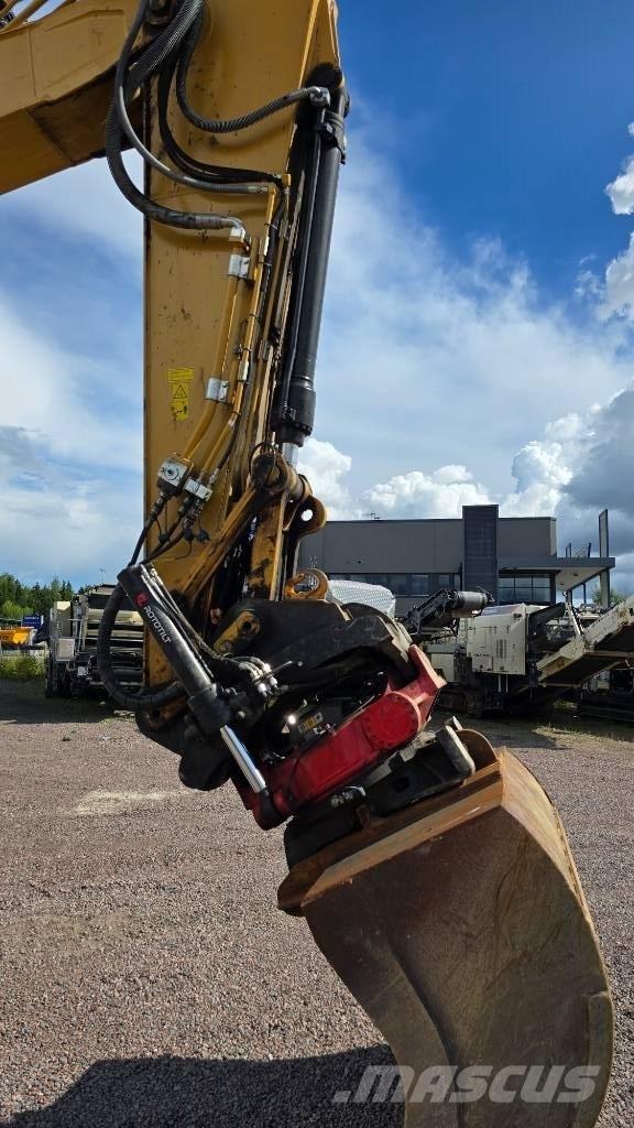 CAT 325FLCR Telakaivukoneet