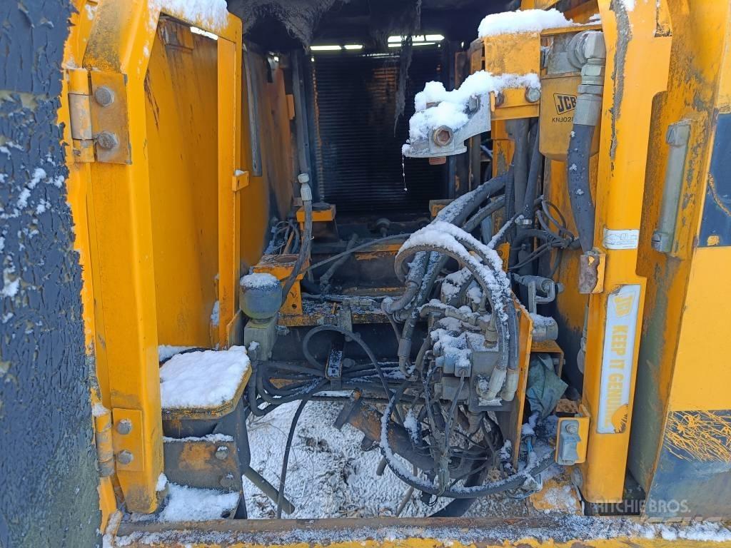 JCB JS 180 L Telakaivukoneet