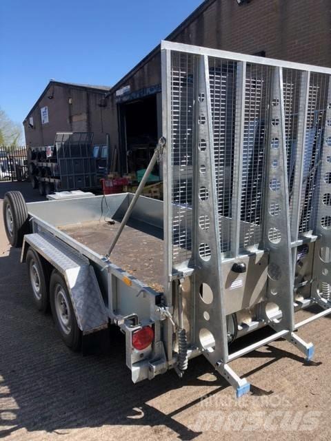 Ifor Williams GP 126 Kevyet peräkärryt