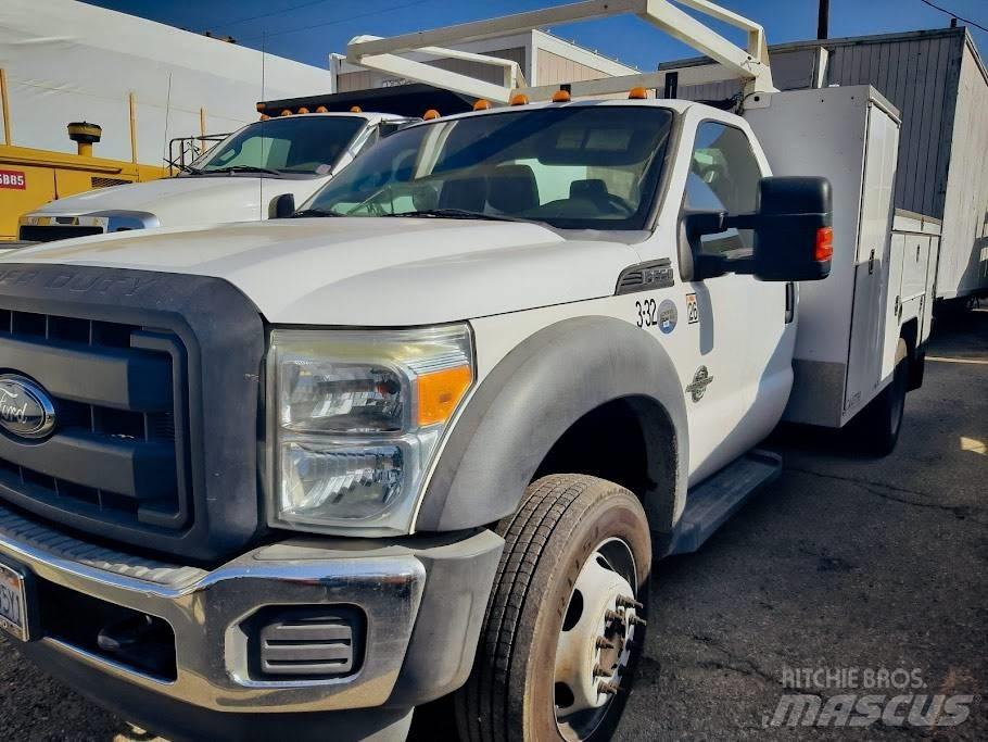 Ford F 550 Lava-autot