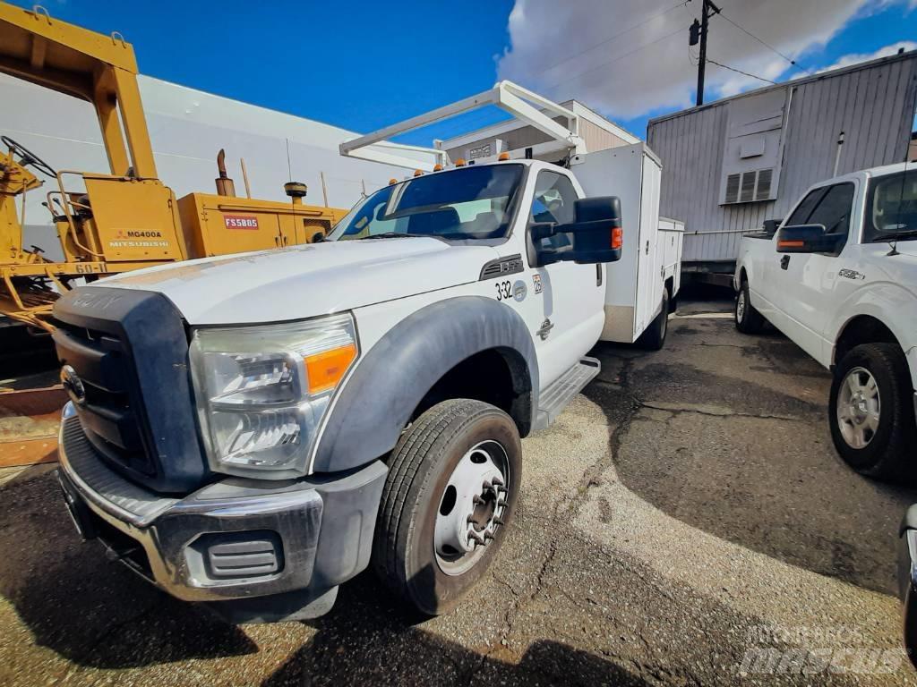 Ford F 550 Lava-autot
