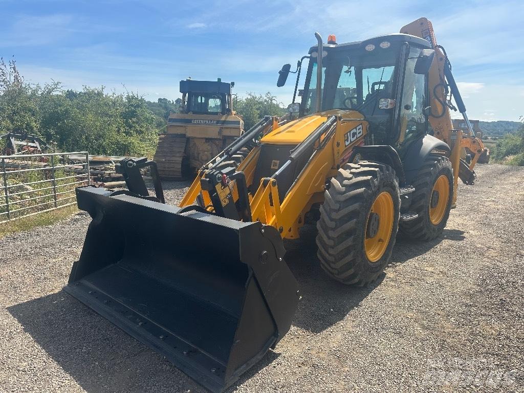 JCB 4 CX SM Kaivurikuormaajat