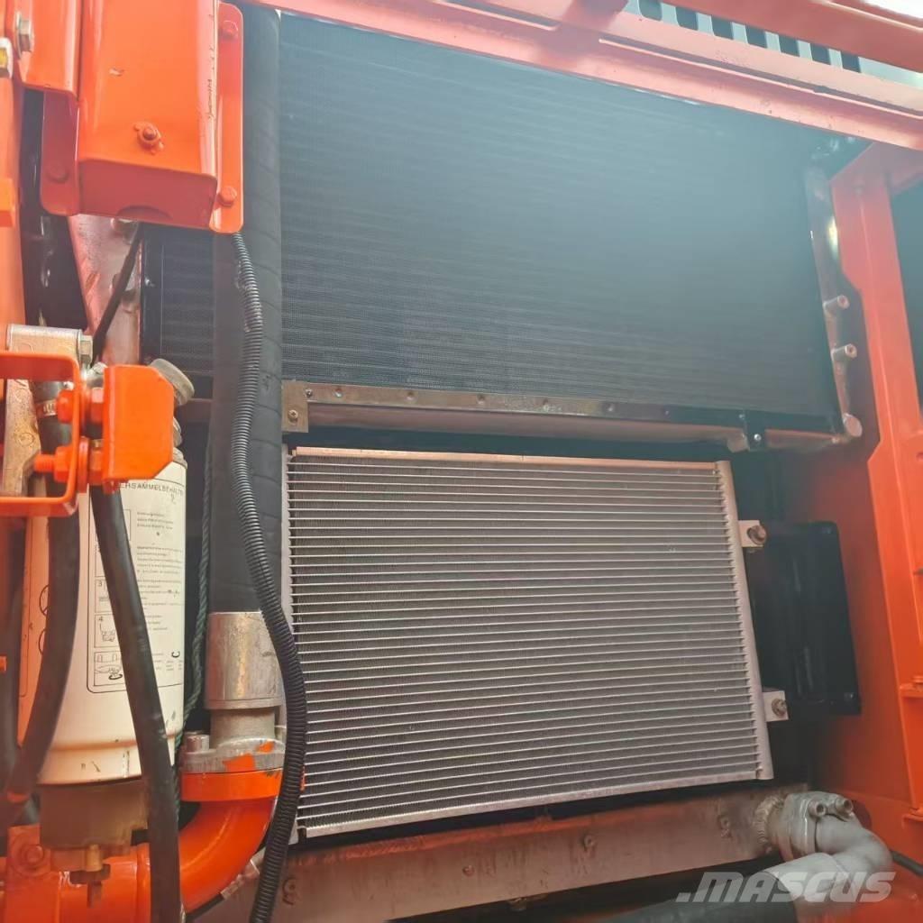 Doosan DX 300 Telakaivukoneet