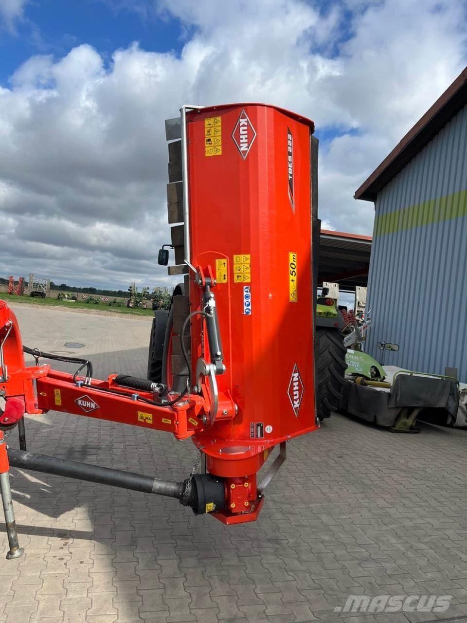 Kuhn TBE-S 222 Kesantoleikkurit ja -murskaimet