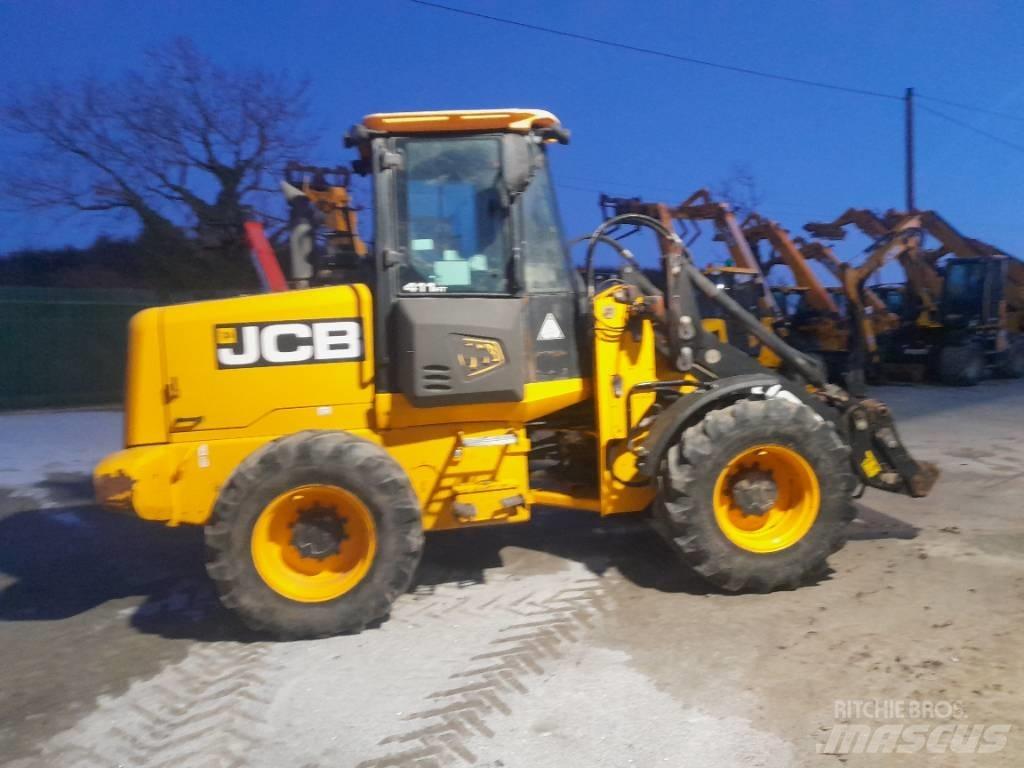 JCB 411 Maatalouskurottajat