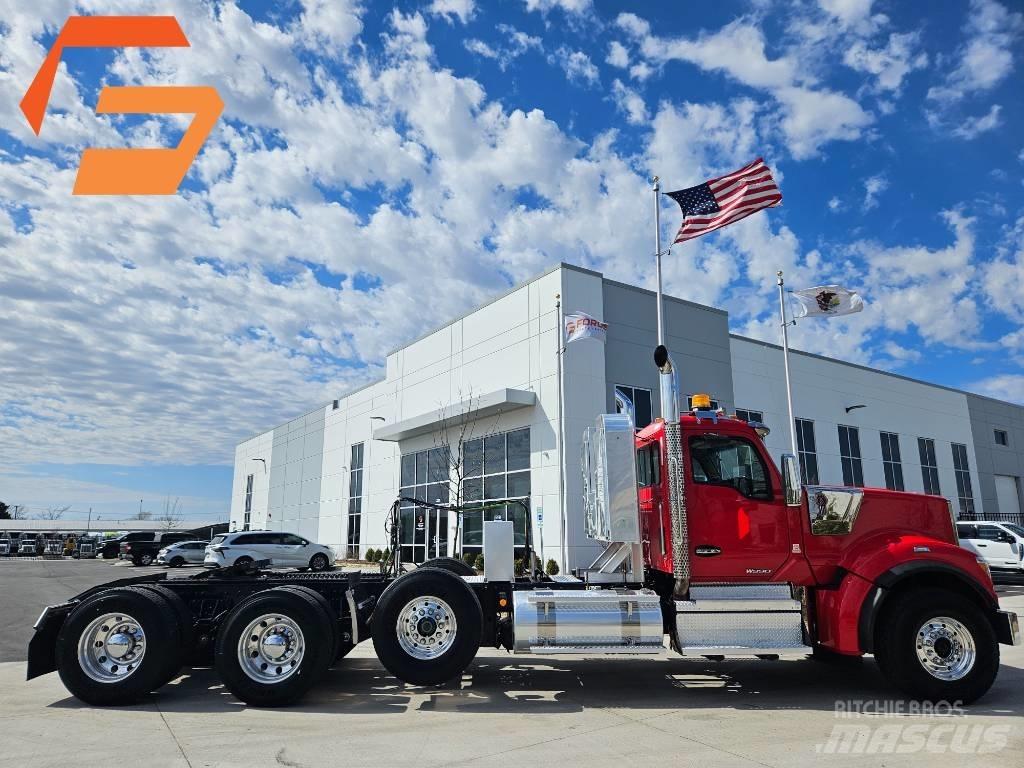 Kenworth W 990 Vetopöytäautot