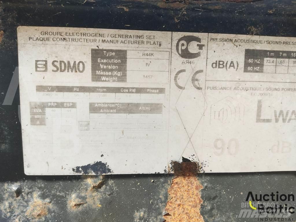 Sdmo R44K Dieselgeneraattorit